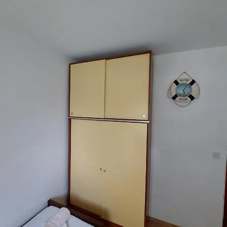 Peaceful & Cozy Rest House, 80m From Ferienhaus Trogir