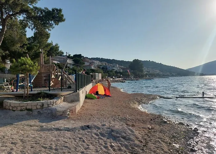 Peaceful & Cozy Rest House, 80m From Vakantiehuis